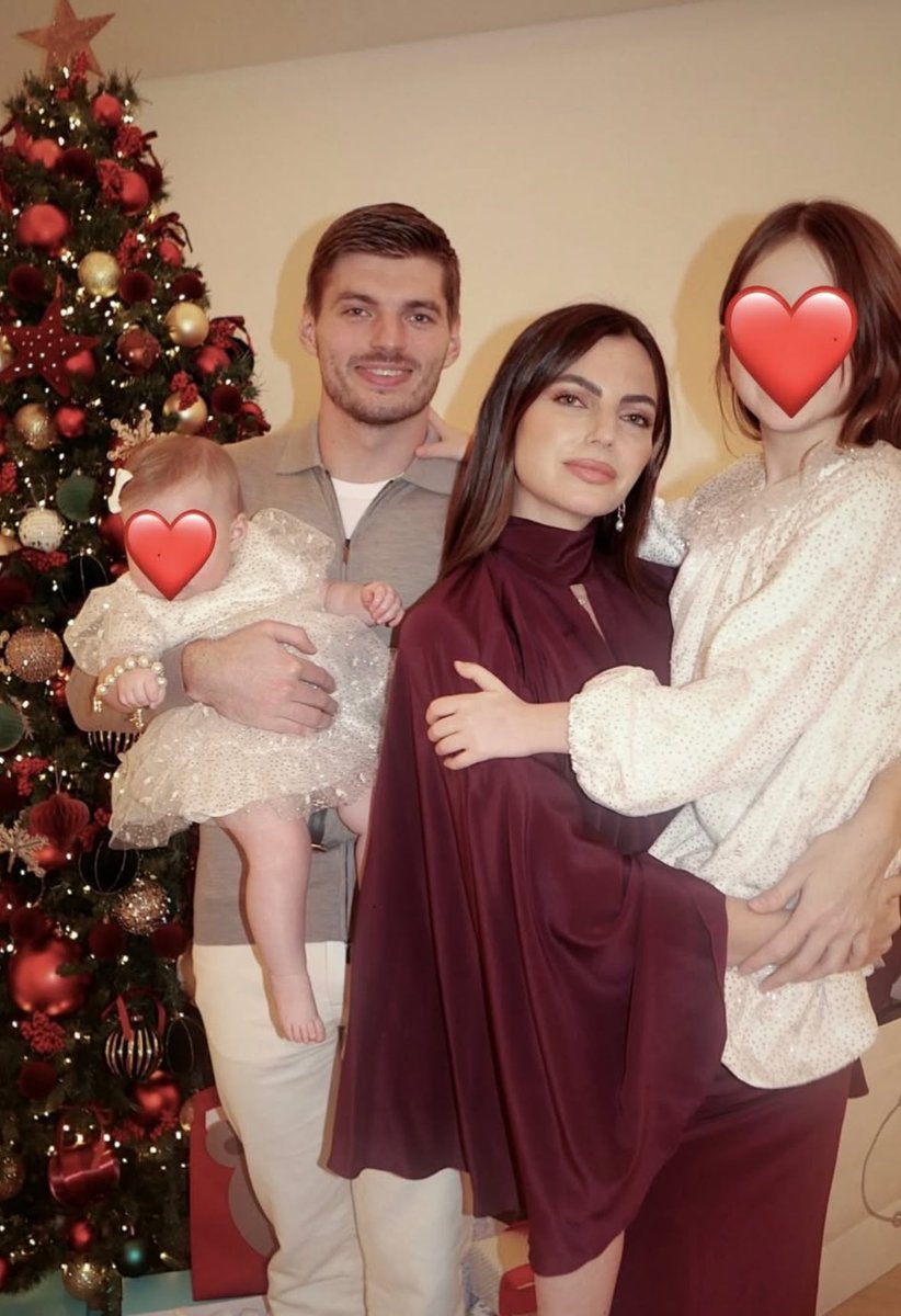 guapa lista y brancalista 🚬🌊 tweet media