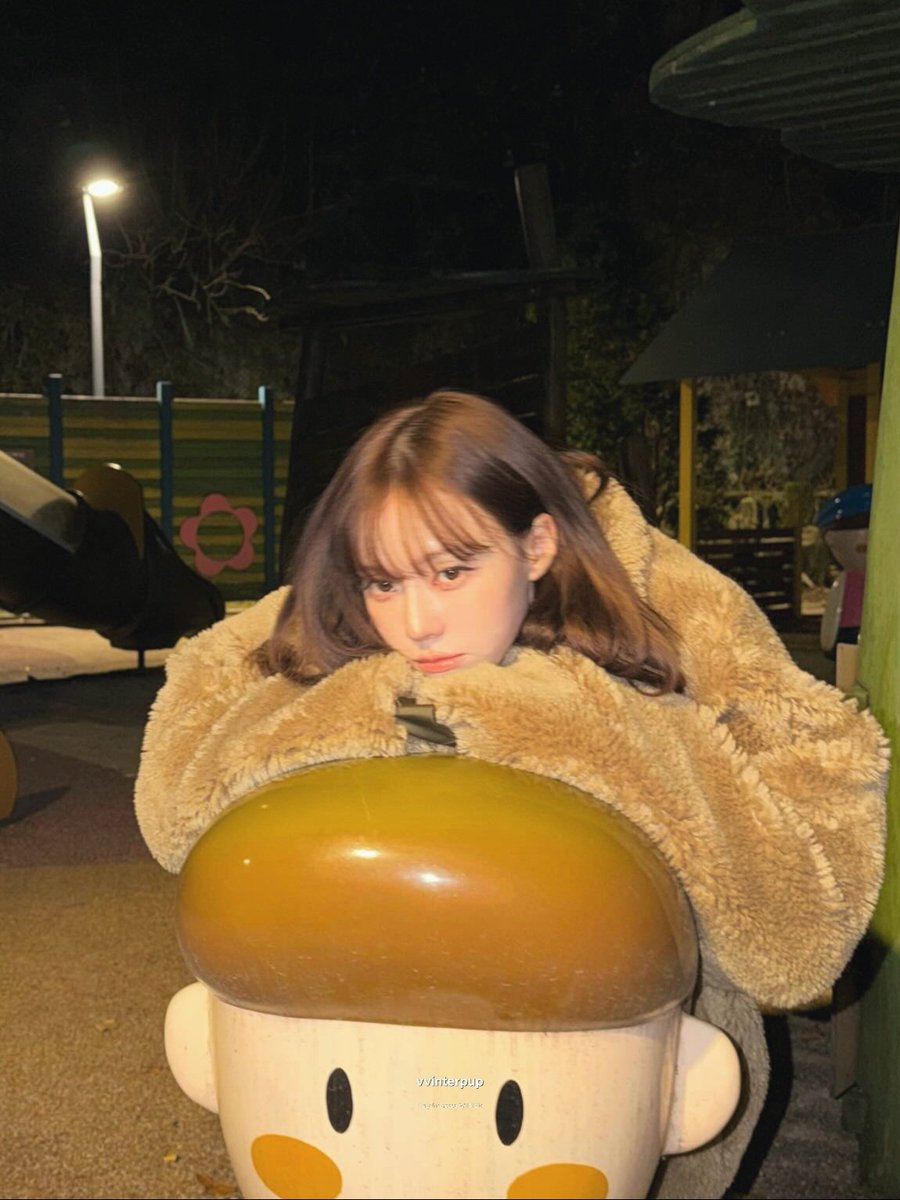 vvinterpup's tweet image. #aespa #WINTER #에스파 #윈터 🐶🫵🏻