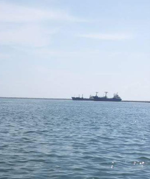 Herkes,
Yürüttüğü Geminin Kaptanı,
Çektiği Hayatın da Kürekçisidir.
Kimseye Eyvallah Etmeden...