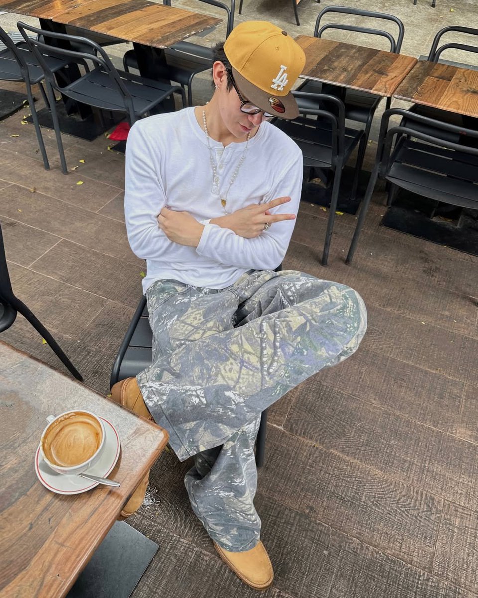 rheesmgl's tweet image. damn, look at that duo

MIKBRENT GABI NG PARANGAL
MIKBRENT GABI NG PARANGAL