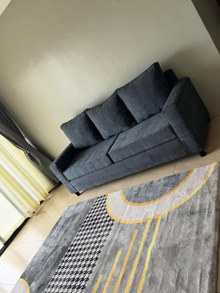 cityhomefurn1's tweet photo. This three seater made with craftsmanship
To give comfort and design to your home
Order this from our workshop at
only #500k ugx
#fibred pillows
#highdensity removable seats
Call or watsup on
0758710994 #watsup
0740397600 https://t.co/FjJczkTbks
