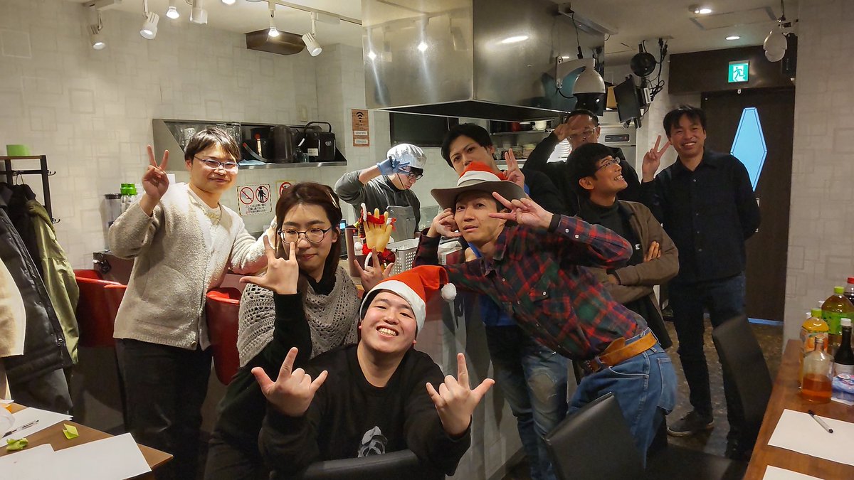 macchi_3's tweet image. クリスマスパーティー始まってます🎄✨まだまだ人数来ますぞ😂