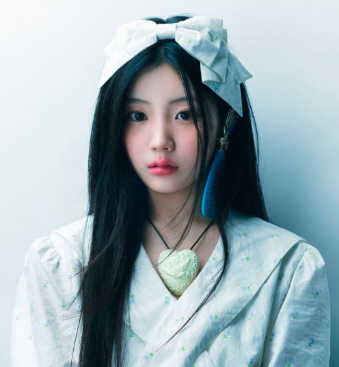 AboutMusicYT's tweet photo. Wonhee of ILLIT is rumored to perform Good Day by IU at the 2025 Gayo Daejejeon. https://t.co/3MrZOOAXwd
