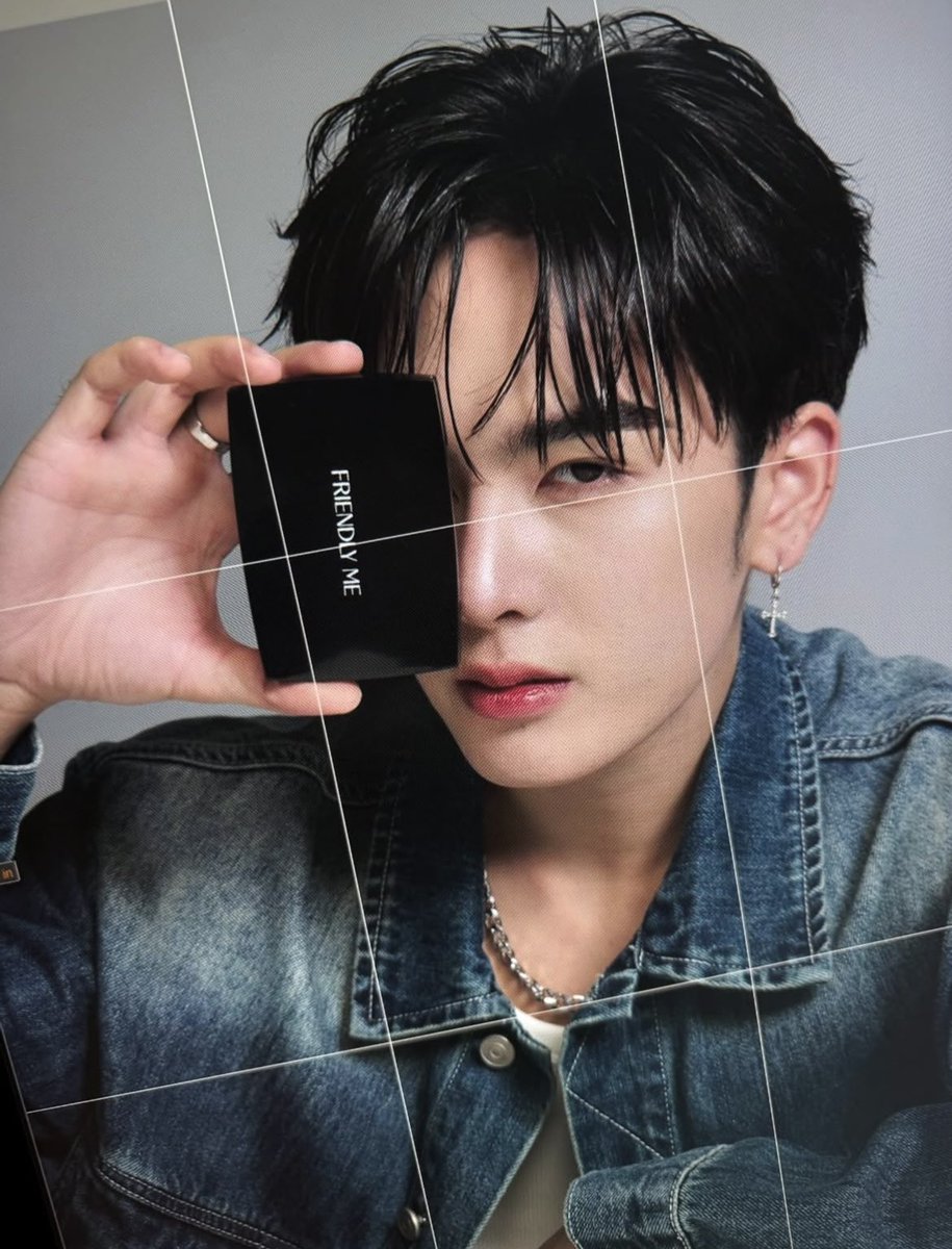 babytatajiw's tweet image. คุณพรีเซนเตอร์ Friendly Me หล่อมากกก แล้วรูปที่น้องต้าหลุดยิ้มน่ารักมากเลยอะ y—y 😭🤍✨