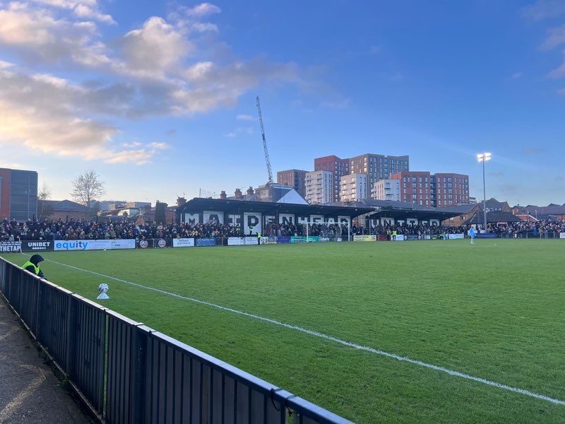 Merry Xmas 🎄 @MaidenheadUnitedFC and @SloughTownFC fans ⚽ . We hope the 2846 crowd including the 560 Slough fans enjoyed the Berks Derby <a href="/MUFCYorkRoad/">Maidenhead United</a> 🏟️ yesterday! Nice turnout and good to see decent support for both sides. #SLClasico #SupportYourLocalTeam #BerksDerbyDay