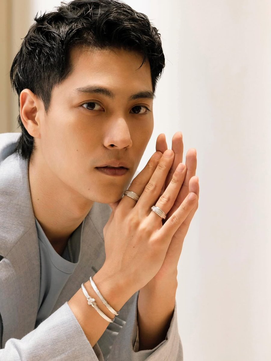 neko00839087's tweet photo. williamyuan_と96line_studioのIGに素敵な💜ずーさん😍
#Stylingwork for #林子閎
@sam_spexial X @piaget
—
Make up @backstage_curry https://t.co/9OfSf2KXdS