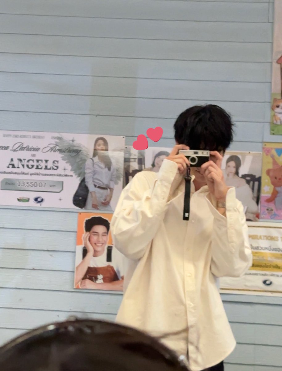 27dec__'s tweet image. ขอไปล้างฟิล์มก่อนนะคะ 🥹📸
ไบ๊น่ารักมาก ๆ น่ารักกับแฟนคลับมาก ๆ ไม่เสียใจเลยที่ได้รัก จนตอนนี้ไบ๊ 28 ขวบแล้วก็ยังรักเหมือนเดิม 🤍

#HappyBRIGHTDay
#BRIGHT28Birthday
#bbrightvc