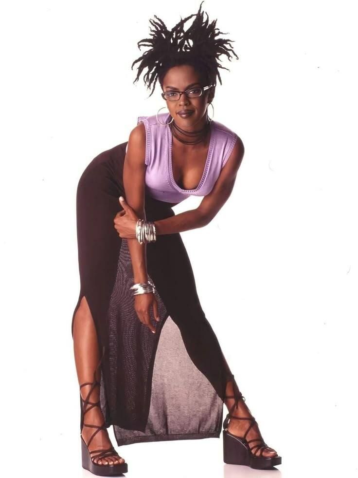 culturejpg's tweet image. Lauryn Hill photographed by Antony Barboza in the late 90s