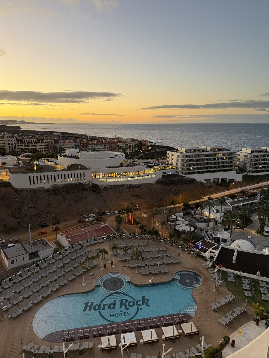 Simon Buckmaster tweet media