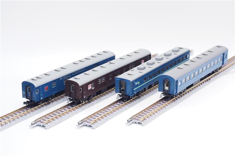 値下げ　KATO Nゲージ急行ニセコ セット ( C62 x 2＋客車12両 ) 値下げ KATO Nゲージ急行ニセコ セット ( C62 x 2＋客車12両 ) KATO