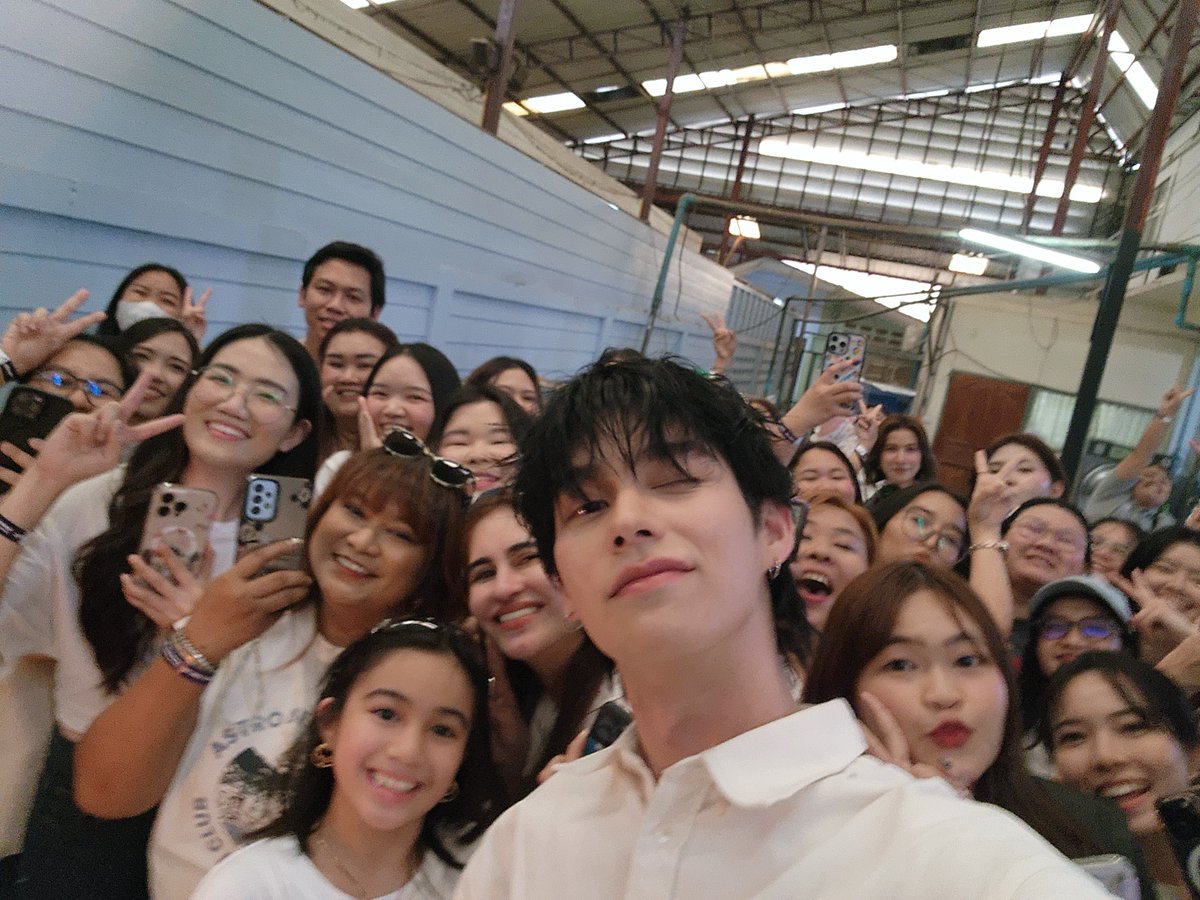 วันนี้ที่รอคอย 🥹🤍

#HappyBRIGHTDay
#BRIGHT28Birthday
#bbrightvc