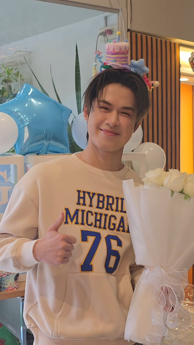 najaeminvpn's tweet image. 🤍✨️
#GRAPHIC_ZOLAR 
#GRAPHICMYSUNSHINE18TH