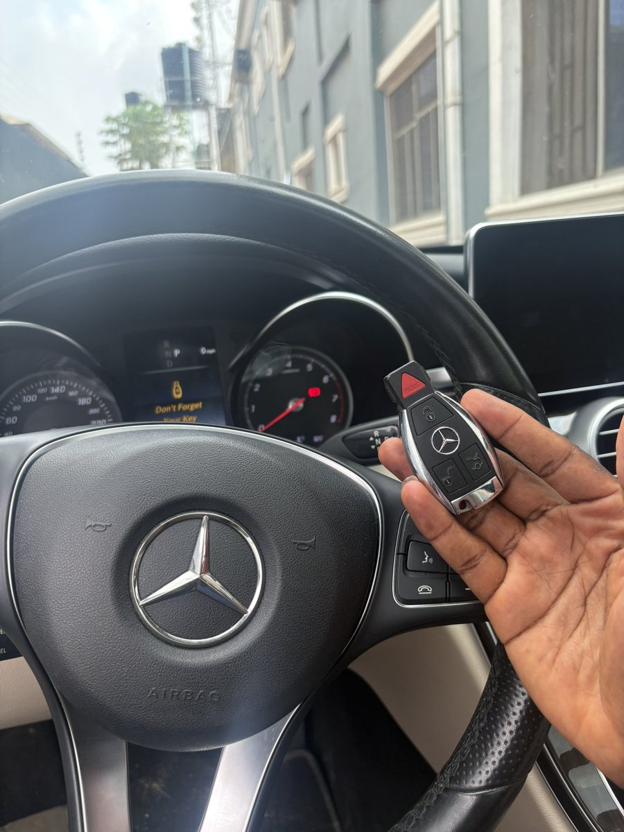APointVisuals's tweet image. Done deal✅ new Benz owner 🚘. Thank you for everything @_kennyblaze1391 🙏✨