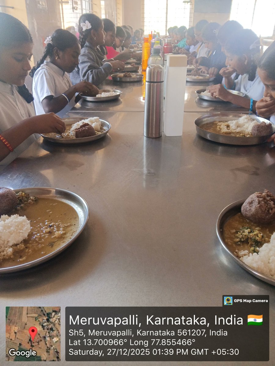 Krcrs666M's tweet photo. Lunch  #SocialAudit_SWDMeals #SocialWelfare_Karnataka https://t.co/xdl6hiRCjF