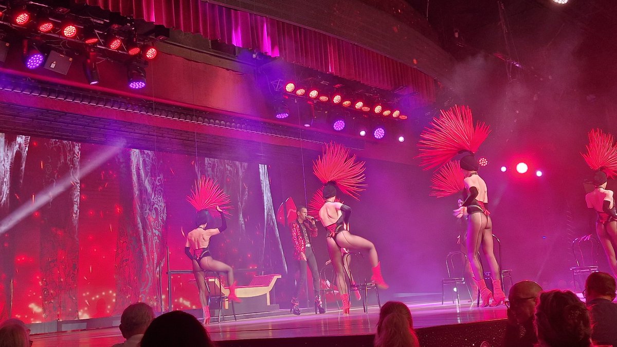 MMcCombie's tweet image. Good morning everyone 👋
Had a night at #BenidormPalace to see #Elements  Lovely meal and a good show.