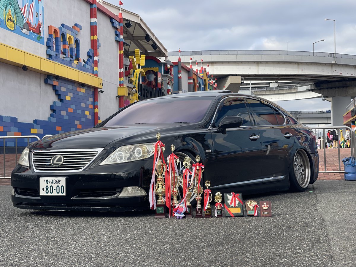 hiromu10980318's tweet image. 今年は去年よりイベントに行く！
去年よりアワードを取るを目標に始まった1年
しっかりどっちの目標も達成して
今年は11回イベント行って9個アワード
2週連続関東行ったりカナやんのライブ挟んだり
ハードスケジュールだったけどとても楽しかった
残念な事に今年は2位止まりだったから
来年は1位取る！