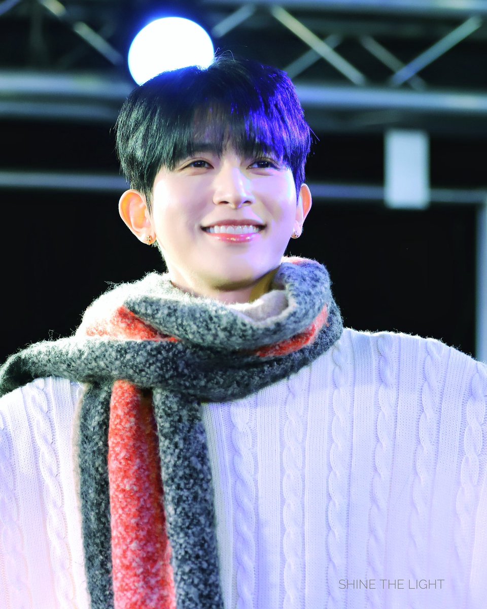 shinelightkevin's tweet photo. #UX1 1st Single [#HALO]😇🪽
RELEASE EVENT IN JAPAN 
20251223🎄 TOKYO #1

#KISEOP

@KiSSeop91 
@ux1_official https://t.co/YuxbMIVFUv