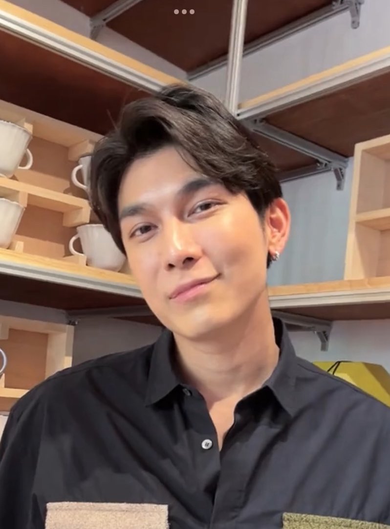 katurakoMEWLION's tweet image. ニヤリみゅ好きーーーーーーー\(//∇//)\//////♡♡♡♡♡♡♡♡♡
@MSuppasit #MewSuppasit #มิวศุภศิษฏ์ 🤟🌈