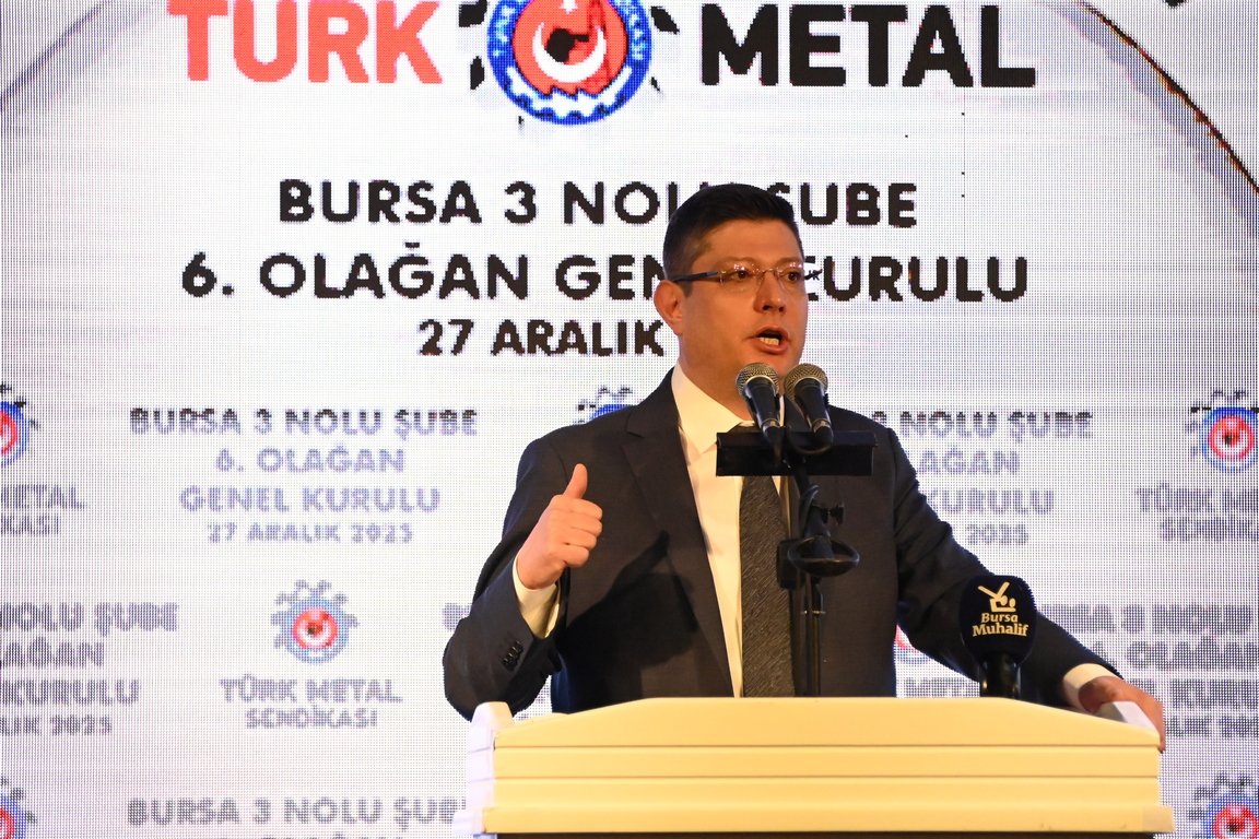 AltundagUysal's tweet photo. Bursa’ya her gelişimde olduğu gibi, bugün de bizleri büyük bir coşkuyla karşılayan, genel kurul süresince ilgi ve desteklerini esirgemeyen Bursalı metal emekçisi kardeşlerime ayrı ayrı teşekkür ediyorum. https://t.co/GatCR1n9uw