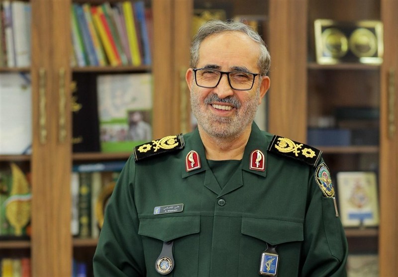 professor_766's tweet photo. یک صلوات به قهرمان ایران، شهید شادمانی هدیه کنیم. https://t.co/ROL6cBTbgh