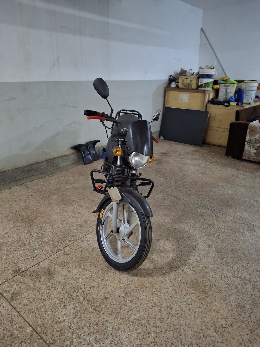 Honda 110 as good as new on sale, comes with logbook, insurance, 2 reflectors and a helmet.