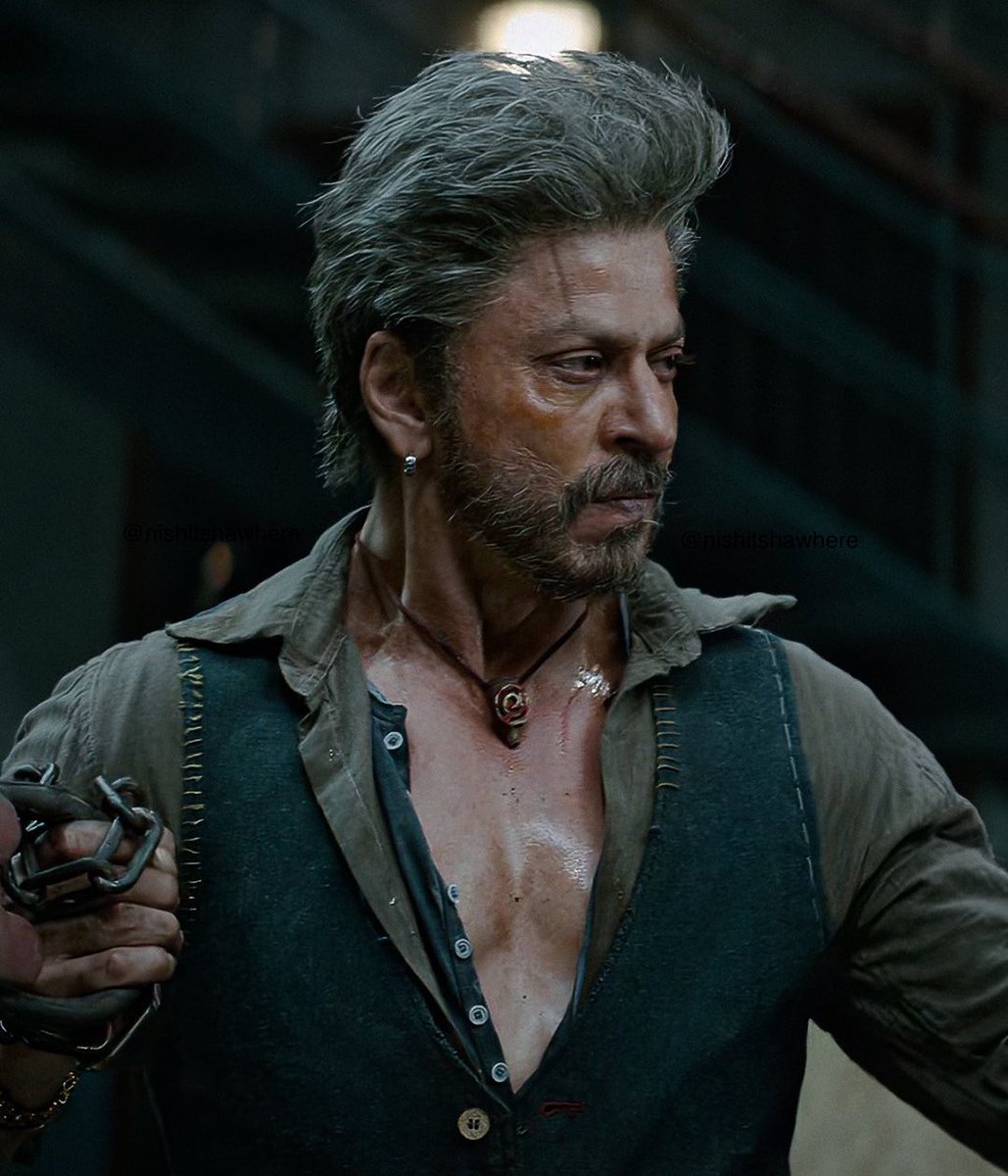 TOP 10 Highest single day of a bollywood movie:

1. Jawan - 80.10cr ( Day 4) 
2. Jawan - 77.83cr ( Day 3)
3. Jawan - 75.00cr ( Day 1)
4. Animal - 70.69cr ( Day 3)
5. Pathaan - 70.50cr ( Day 2)
6. Animal - 67.27cr ( Day 2)
7. Animal - 63.80cr ( Day 1)
8. Pathaan - 60.75cr ( Day 5)