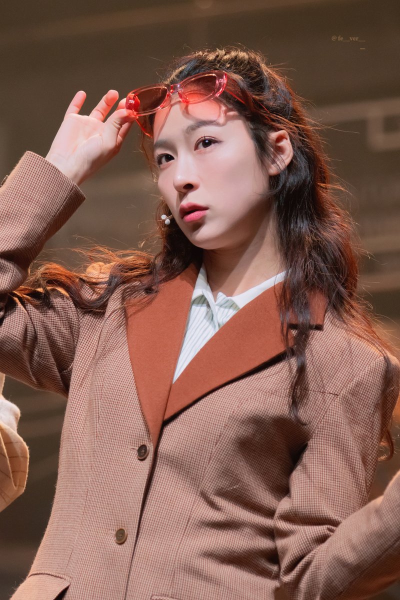 251226 존 도우 그래이공 포토타임
앤 미첼 #정우연