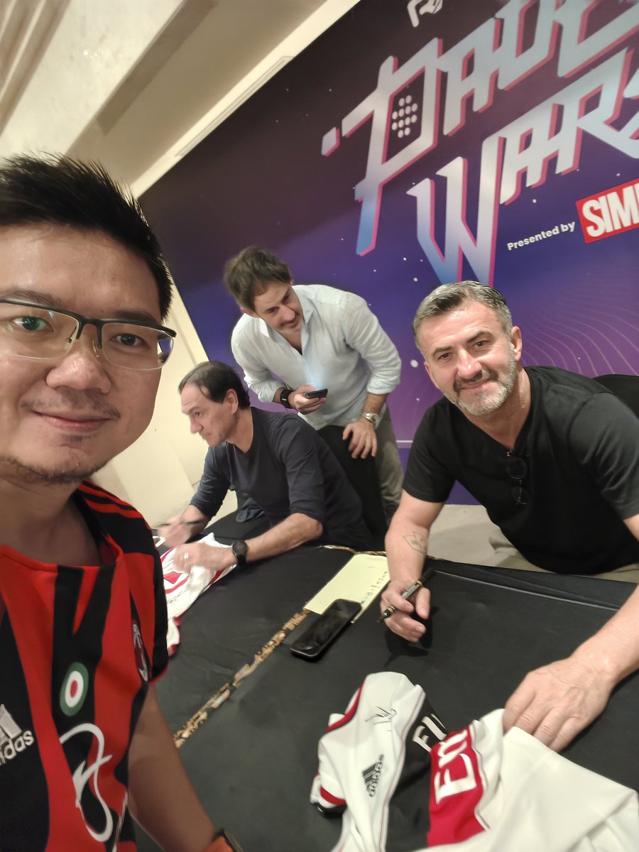 Vigor Wijaya ♥️🖤 tweet media