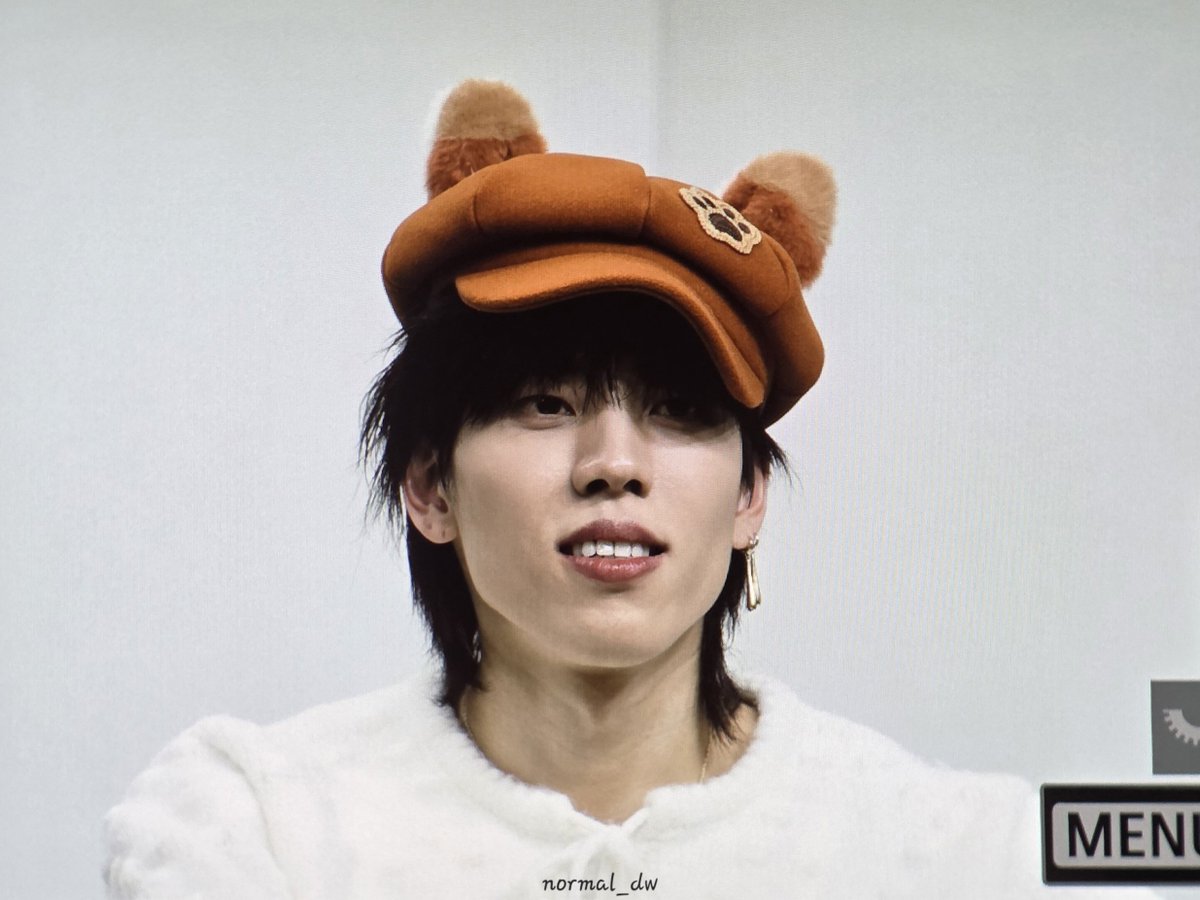 251227 프롬3차 팬싸 preview

여우🦊

#장동우 #JangDongWoo
#솔로 #컴백 #AWAKE 
#SWAY #SWAY_Zzz