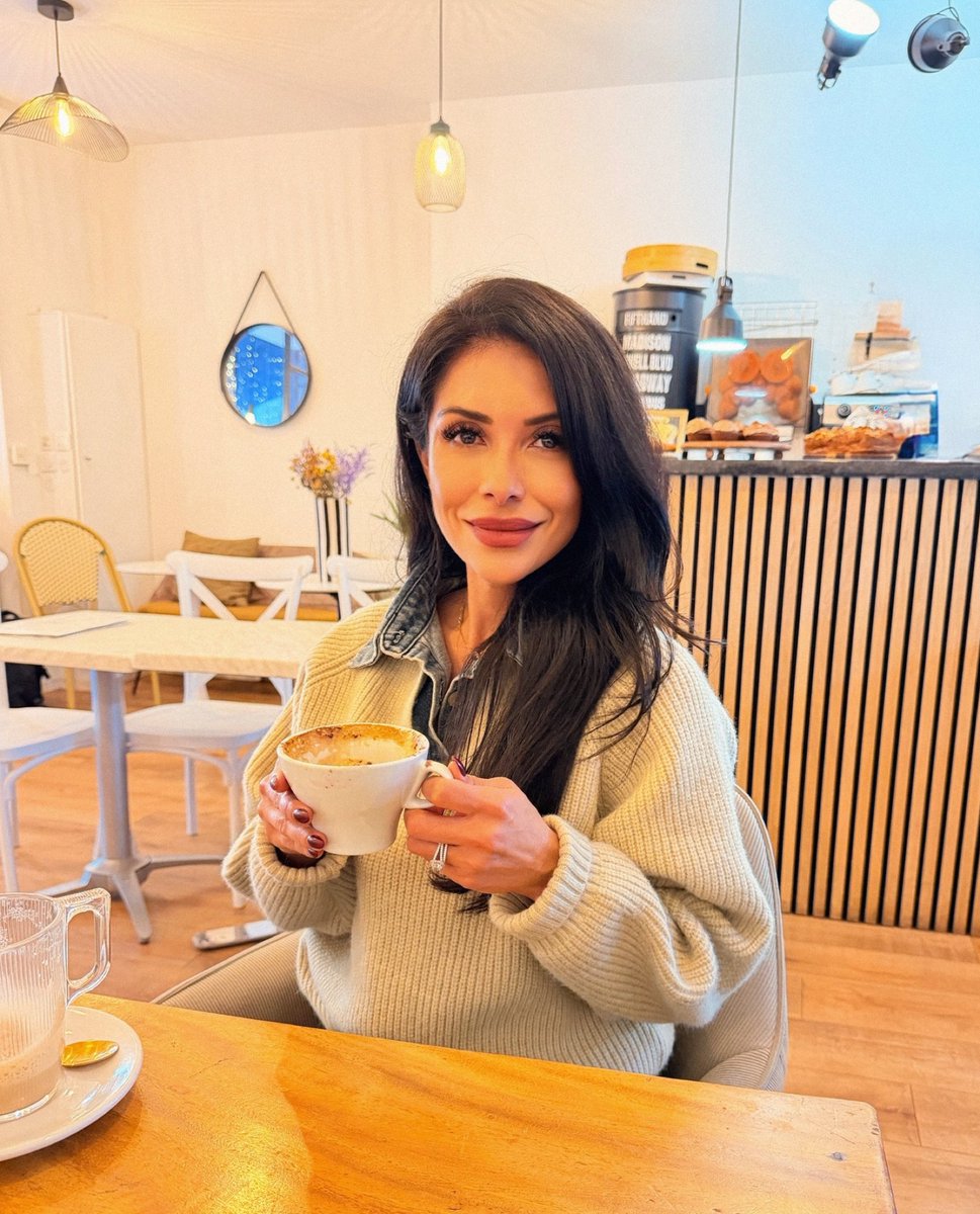 CryptoEmpressX's tweet image. Bonjour 🇫🇷
Passons une journée incroyable !