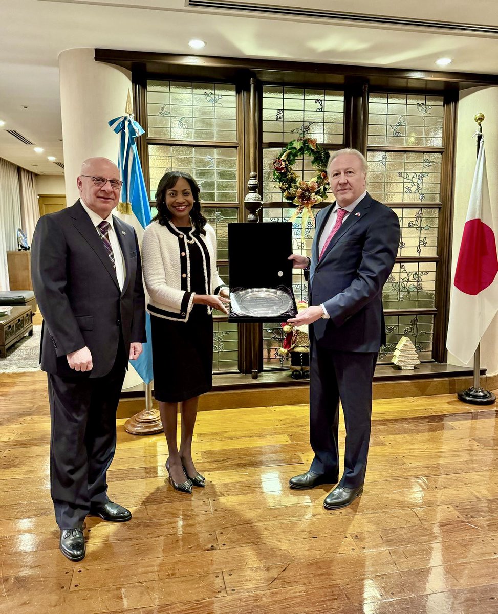ShornaKayR's tweet photo. To the Group of Ambassadors of Latin America and the Caribbean (GRULAC) in Tokyo, muchas gracias for offering me a farewell reception, hosted by the Ambassadors of Chile @RicardoGRojas &amp; Argentina, Pro Tempore President and Vice President of GRULAC🙏 https://t.co/O92t38aVez