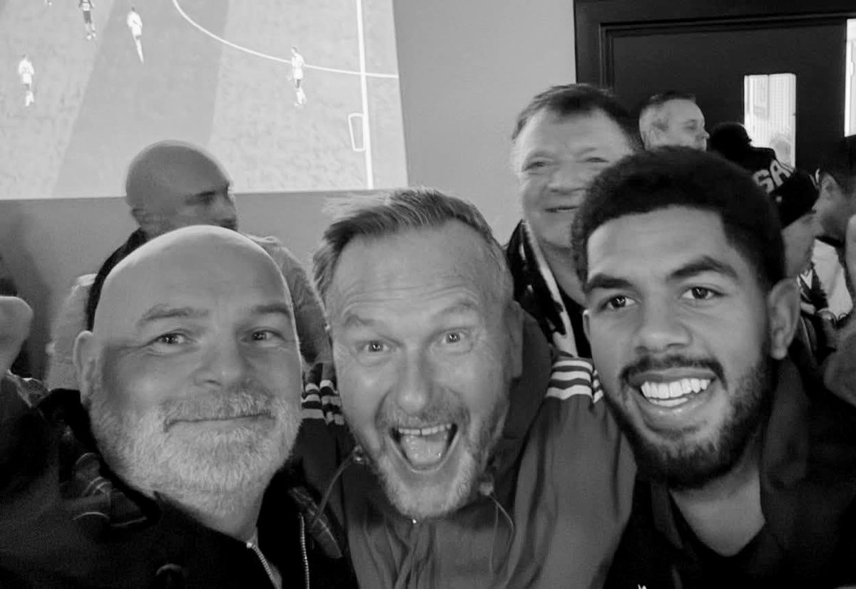 Black & White Army tweet media