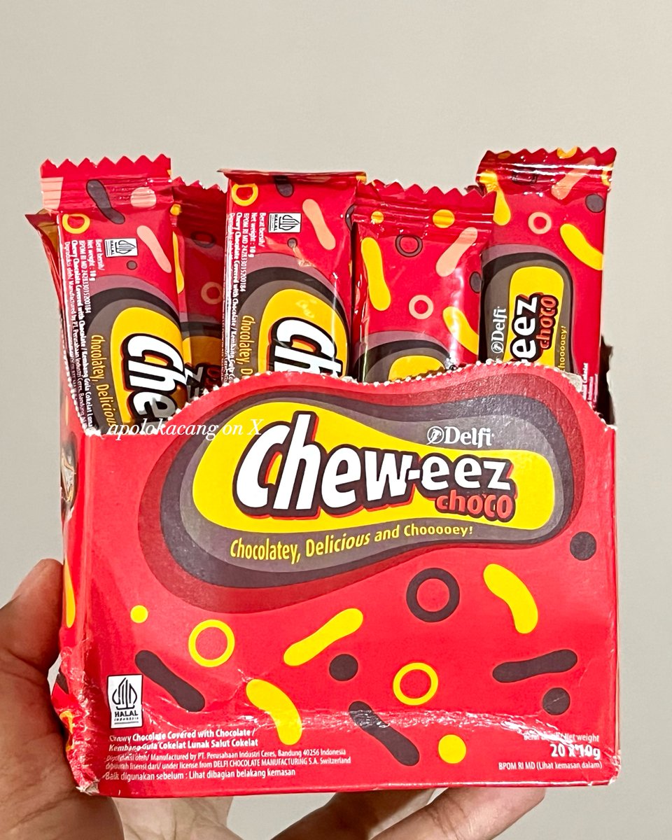 apolokacang's tweet image. WAIT… people keep saying cheweez is gone, but guess what?! IT STILL EXISTS GUYSSS
😭✋🏼