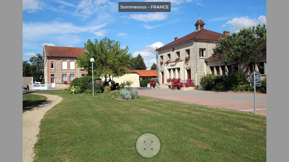 DomWolves's tweet image. 📍 Sommesous – France 154 km
Sommesous m’accueille doucement, entouré de champs et de vignes.
Devant moi, trois chemins possibles, je choisis le mont Menou.
➕ 1 point de karma.
🎒 Un plant de vigne rejoint l’inventaire.
#tbw @The_B_Walk