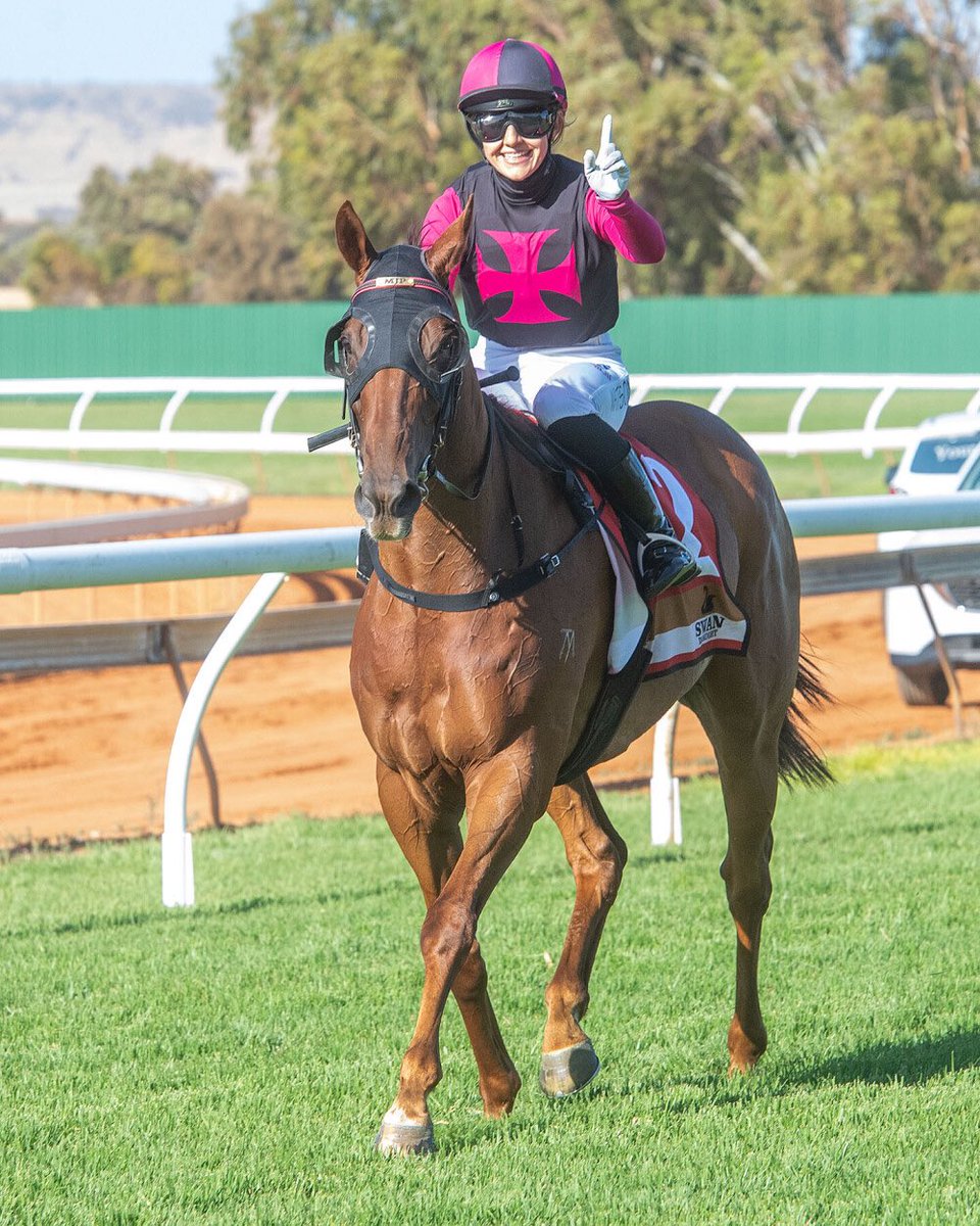 TABtouch tweet media