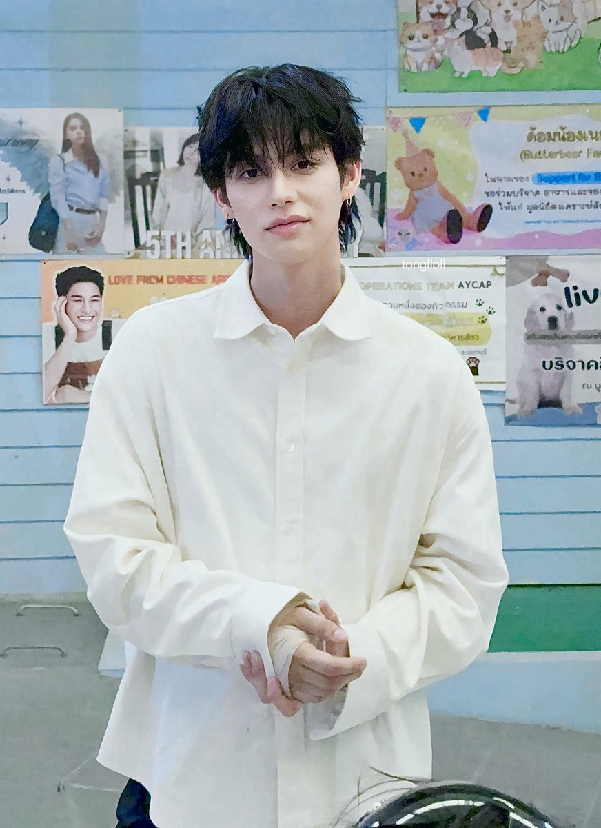 หล่อจริง 🙇🏻‍♀️

#HappyBRIGHTDay
#BRIGHT28Birthday
#bbrightvc <a href="/bbrightvc/">bright</a>