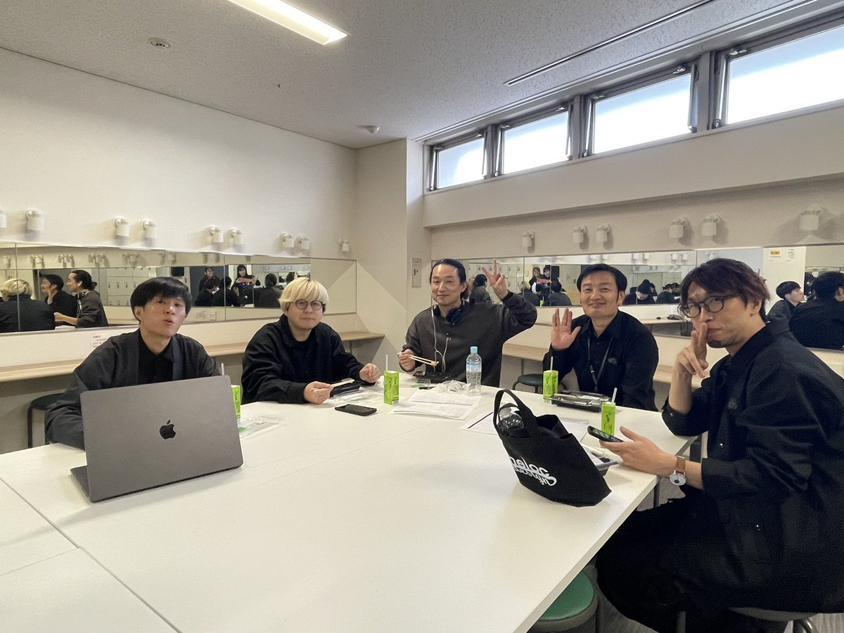 mokurosu's tweet photo. 退館後のもつ鍋🍲楽しかったなぁ🥹
ひすいさんも鍋を囲む話をしてたからさっそく😂
#ひすいこたろう　
#時空フェス2025 https://t.co/8v5dED795Y