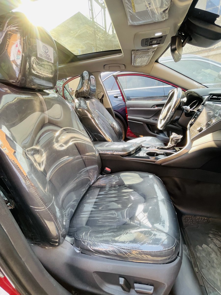PNFx001's tweet image. 🔥Foreign Used Toyota Camry XSE🔥.  (Ruby Red Pearl | 2018 | Full Option)
Luxury redefined! 🚘✨
Metallic Red❤️|Panoramic roof🌤 | 360° camera 🎥 | First body 💎 | Untampered &amp;amp; spotless!
Based in Lagos 🇳🇬,  nationwide delivery🌍
💰 Price: ₦35,000,000 (≈ $24,200 USD)