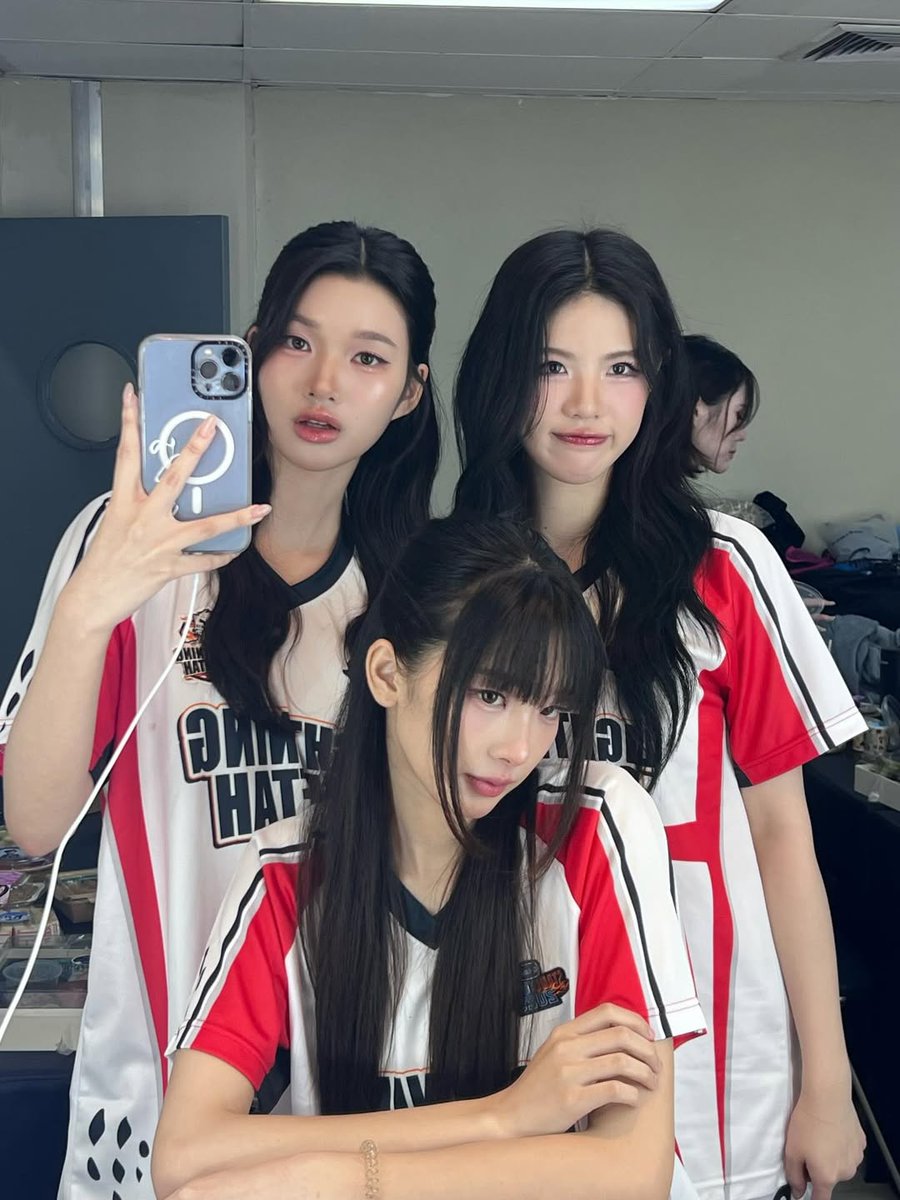 𔘓, 𝐵𝑒𝑛𝑧 tweet media