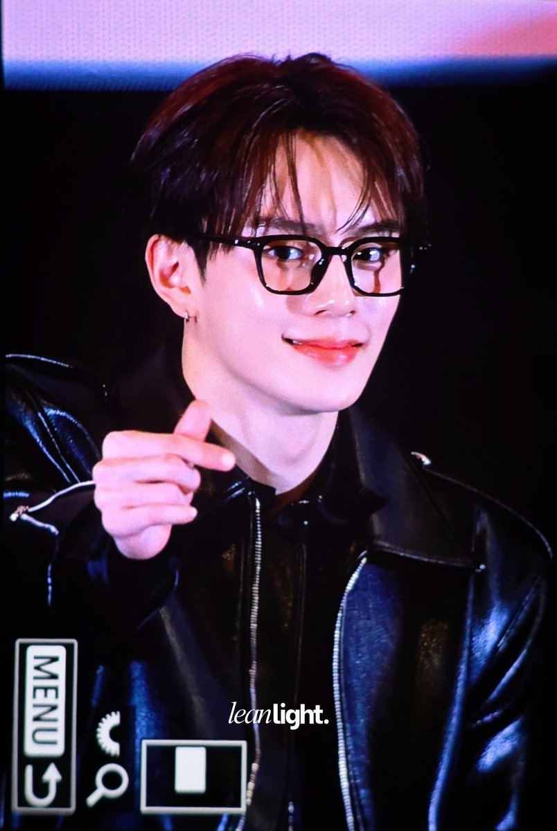 _leanlight_'s tweet image. 251227 팬미팅 pre
2부왜이렇게펭귄같지
#강민 #유강민 #KANGMIN