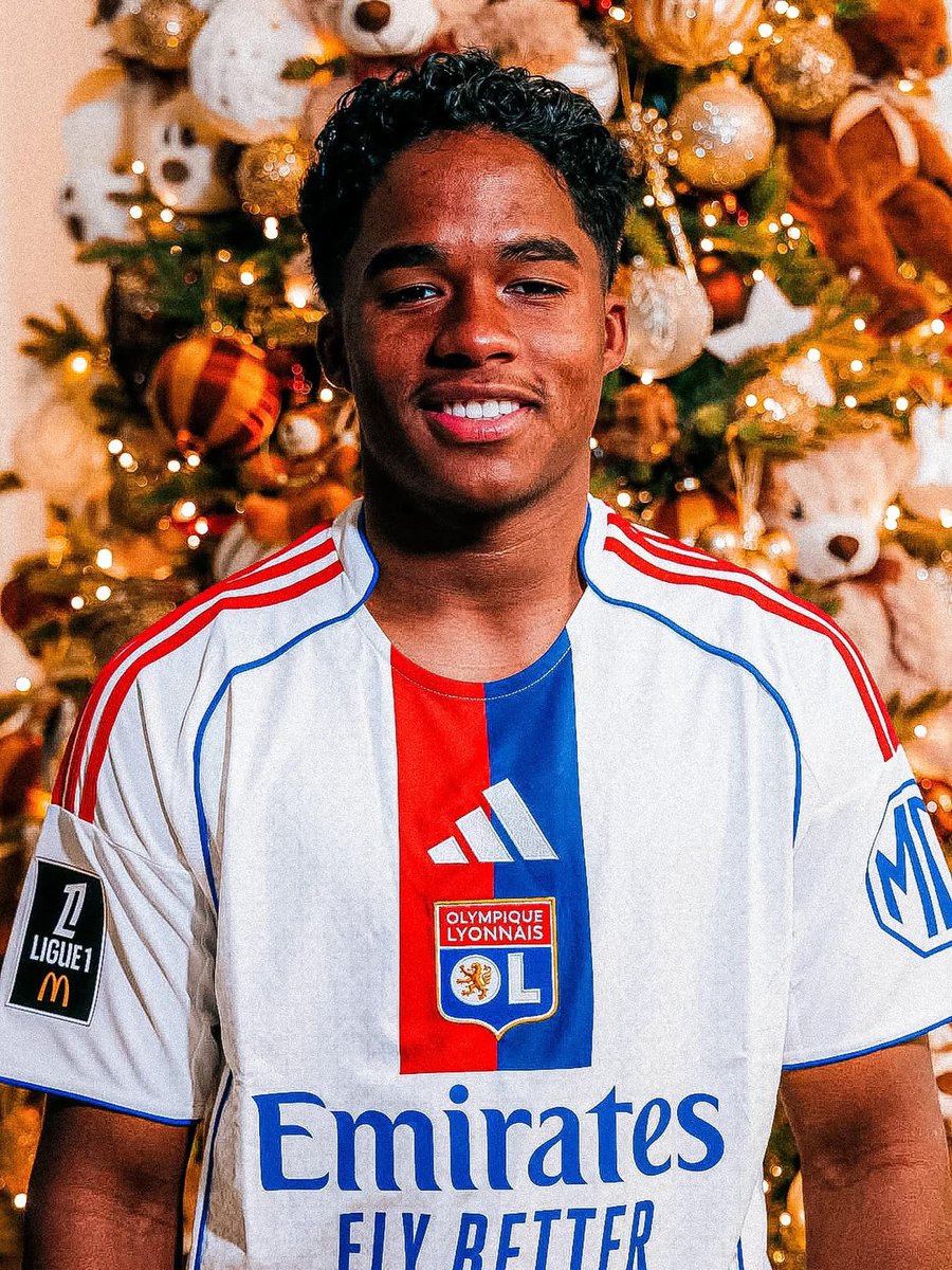 GonesArea's tweet image. 𝗘𝗡𝗗𝗥𝗜𝗖𝗞 𝗔𝗕𝗦𝗘𝗡𝗧 𝗗𝗘 𝗟𝗔 𝗥𝗘𝗣𝗥𝗜𝗦𝗘 𝗗𝗘 𝗟’𝗘𝗨𝗥𝗢𝗣𝗔 𝗟𝗘𝗔𝗚𝗨𝗘 ! ❌

Dans son règlement, l’UEFA autorise l’enregistrement de nouveaux éléments seulement entre la fin de la phase de ligue et le début de la phase à élimination directe. 

Le Bresilien ne…