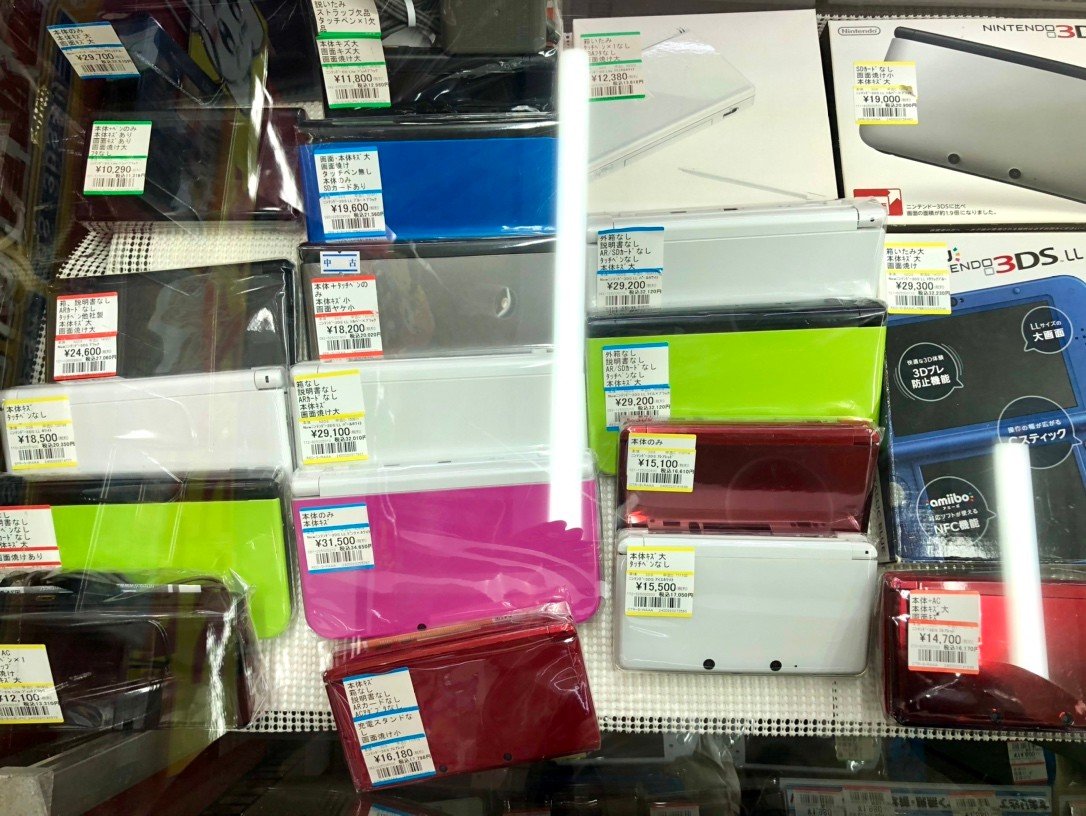 ゲーム商品情報🟧 中古3DS本体 各種、 在庫ございます‼️ コンパクト