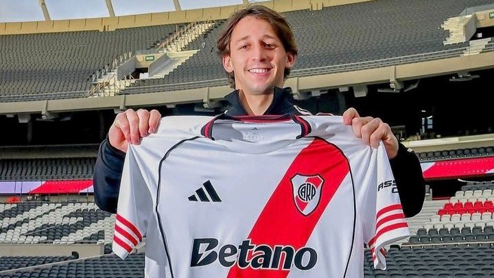 Sábado Vélez tweet media
