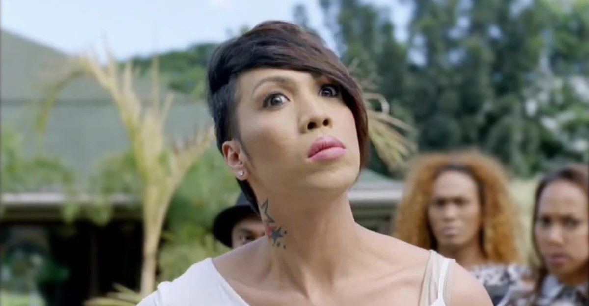 manic pixie dani girl tweet media