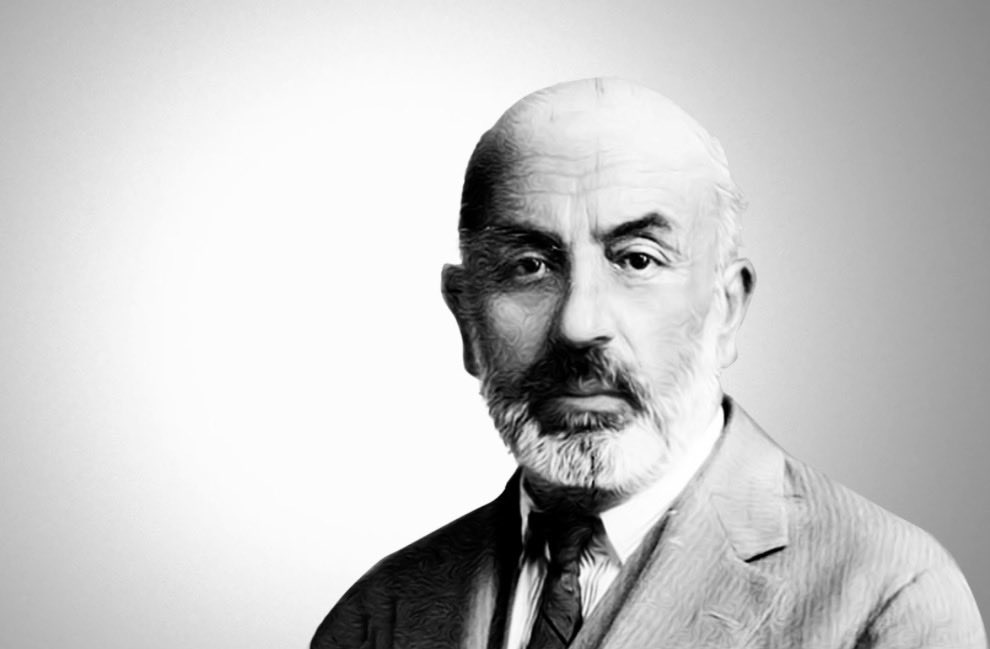 Mehmet Âkif Ersoy’u vefatının 89. yılında rahmetle anıyoruz.
O, işgale boyun eğmeyen bir milletin sesi; bağımsızlığı iman, direnişi görev bilen bir duruştu.
İstiklâl Marşı’nda hayat bulan irade, bugün de yaşamaya devam ediyor.
#MehmetAkifErsoy