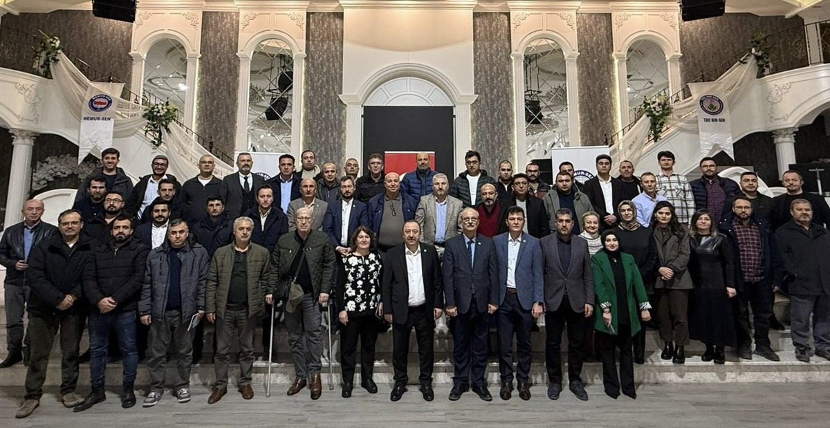 📍 Konya

💢Konya 1 ve 2 No’lu Şube Başkanlıklarımızın İl Divan Toplantısı’nı gerçekleştirdik. 

Şube Yönetimlerimizin, İşyeri Temsilcilerimizin, Kadınlar ve Engelliler Komisyonlarımızın katılımıyla gerçekleştirdiğimiz toplantımızın, istişarelerimizin hayırlara vesile olmasını