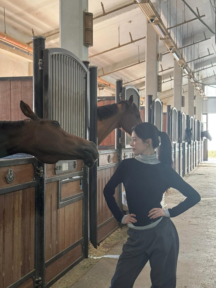 gyjfilms's tweet image. i love her silly goofy ass