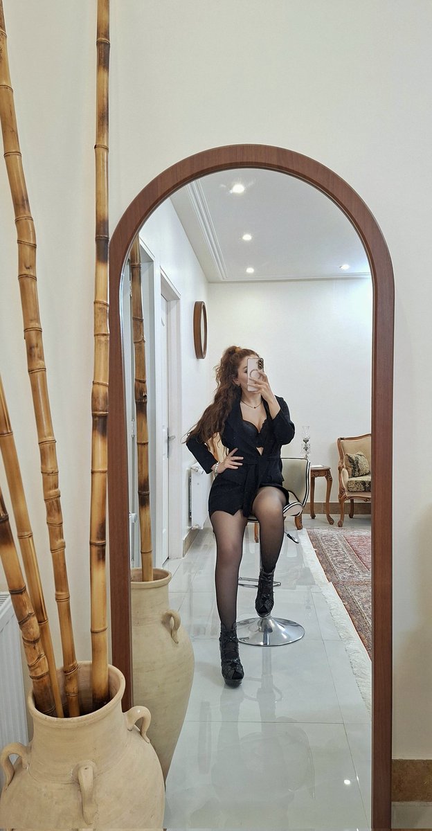 فریدا tweet media