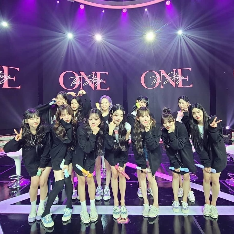 when the clock                        when the clock 
hits 10:29                                     hits 04:29