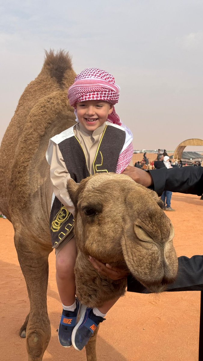 كل شي في #السعودية ممتع وثري🇸🇦#هدية_عالم